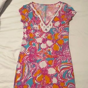 Lilly Pulitzer T-shirt dress small